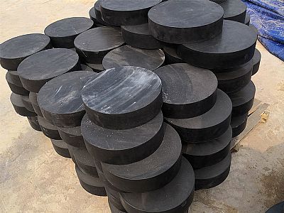 岑溪市板式橡胶支座由若干层橡胶片与薄钢板经加压硫化